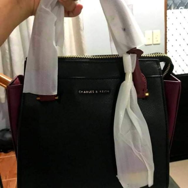 Charles & keith structured trapeze bag hot sale