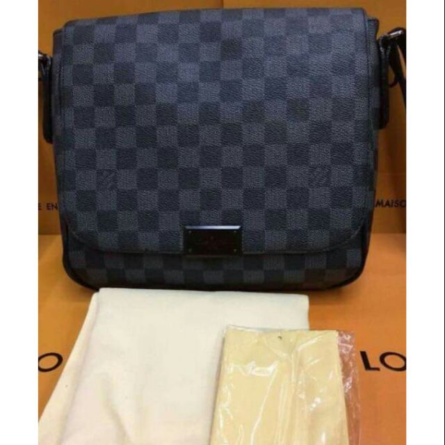 Lv mens best sale sling bag