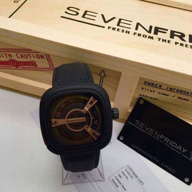 Sevenfriday watch sale box original