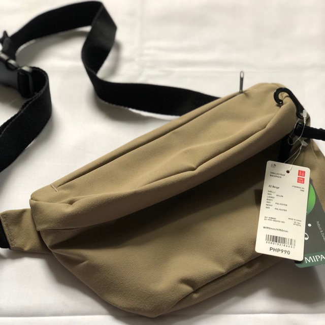 Uniqlo one cheap strap backpack