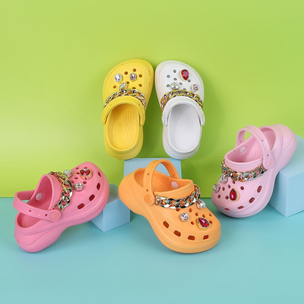 Crocs bae best sale with chain