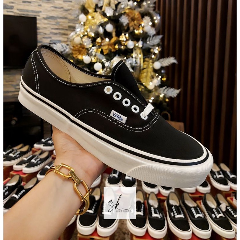 Vans classic black outlet price philippines