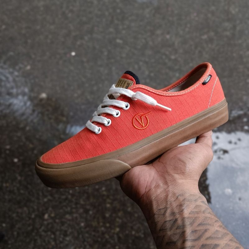 Vans black spicy orange true clearance white