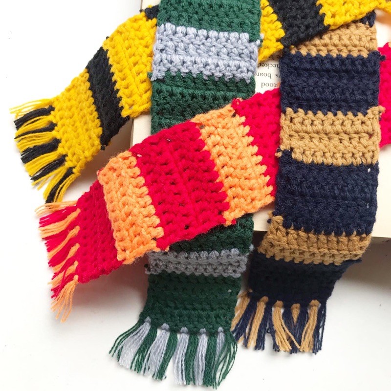 Crochet Harry Potter Hogwarts House Scarf Bookmark - kNot mY deSigns