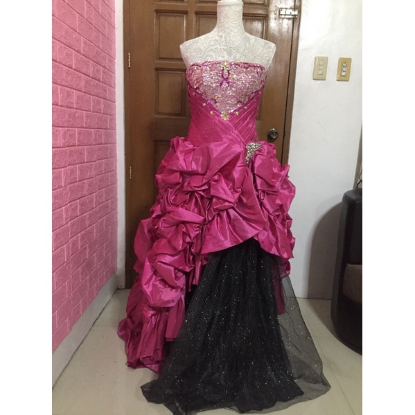 Black and pink hot sale gown for debut