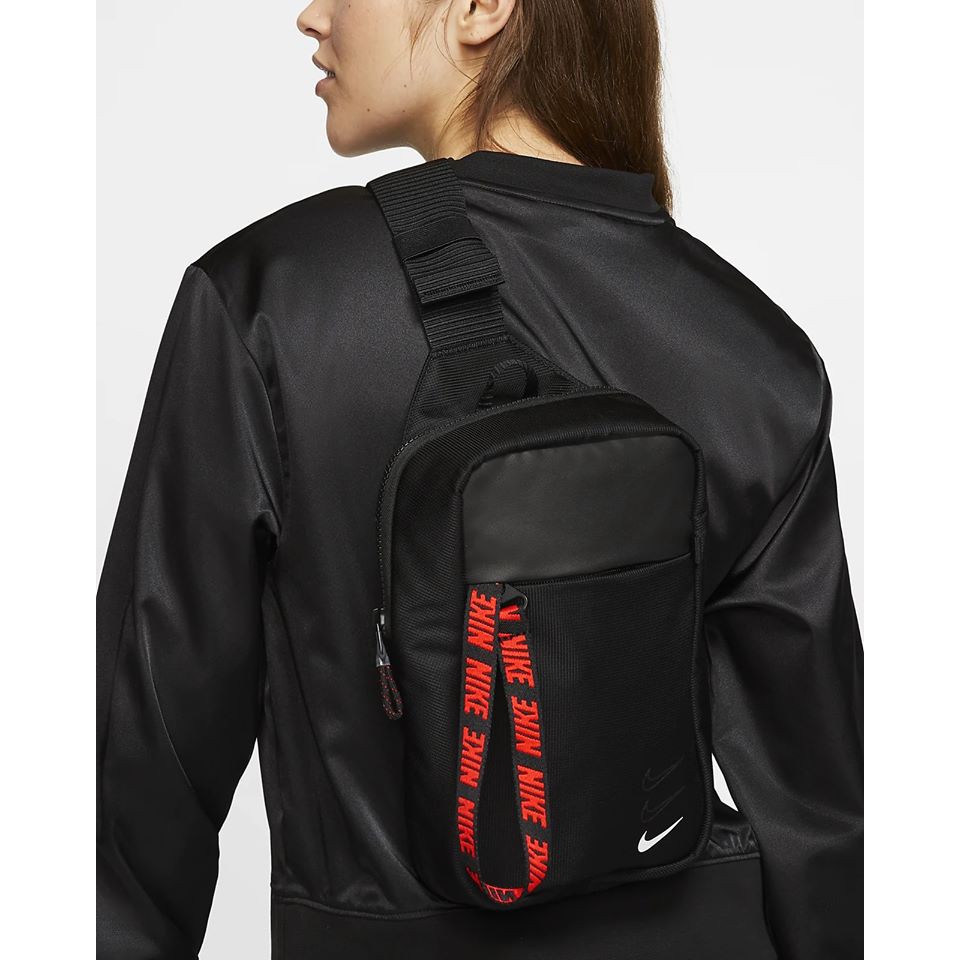 Nike hip pack clearance review