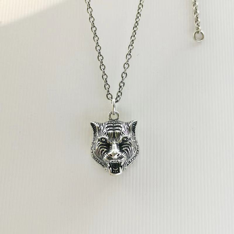 Gucci tiger shop head necklace