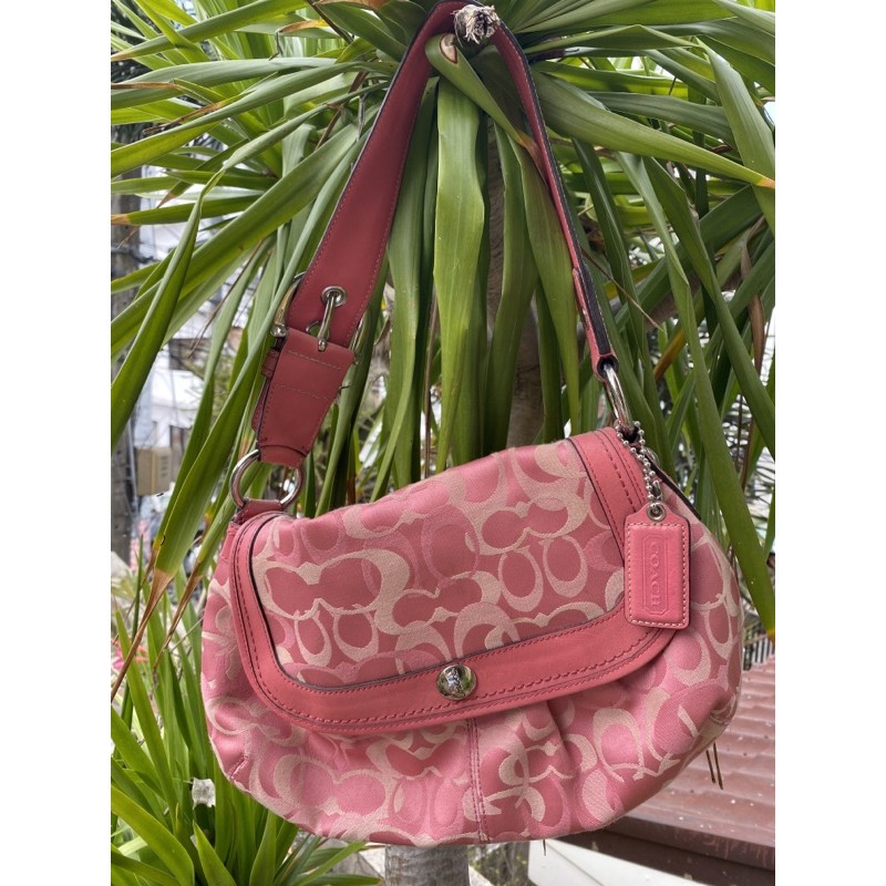 Coach sling 2024 bag shopee