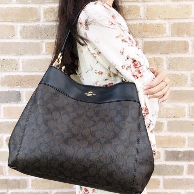 Coach lexy signature shoulder bag sale