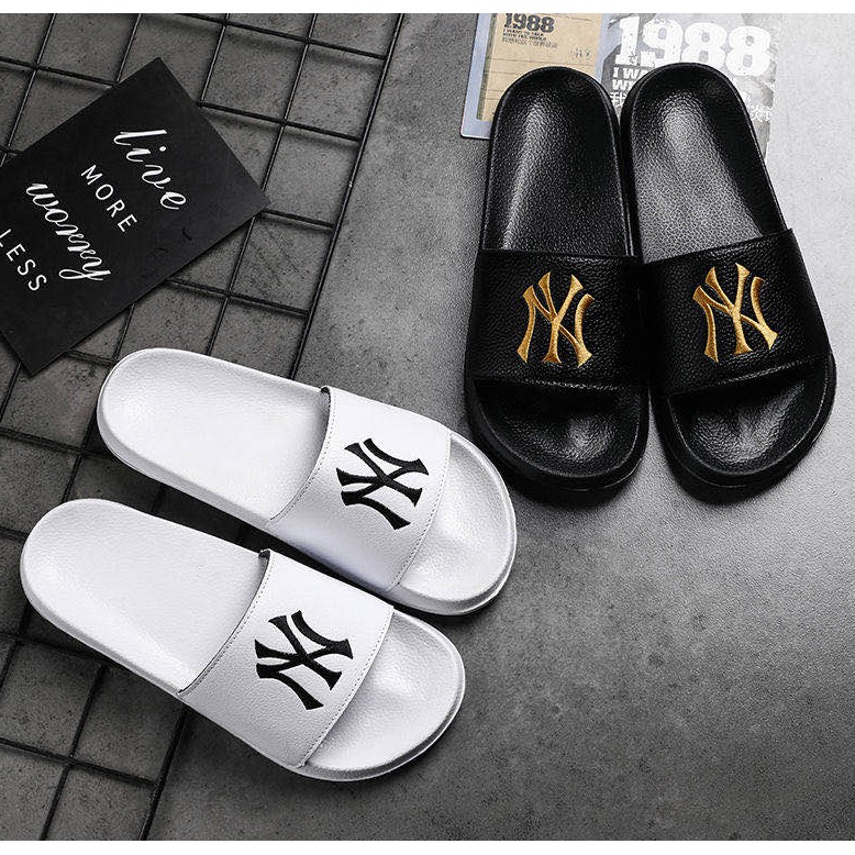 Mens deals yankee slippers