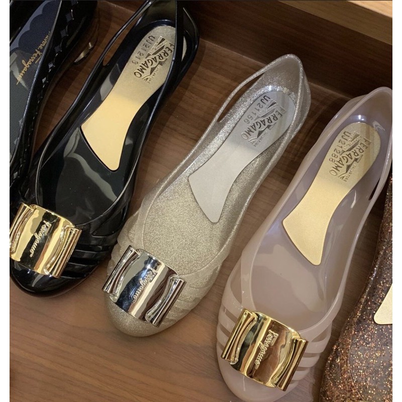 Ferragamo bermuda sales jelly shoes