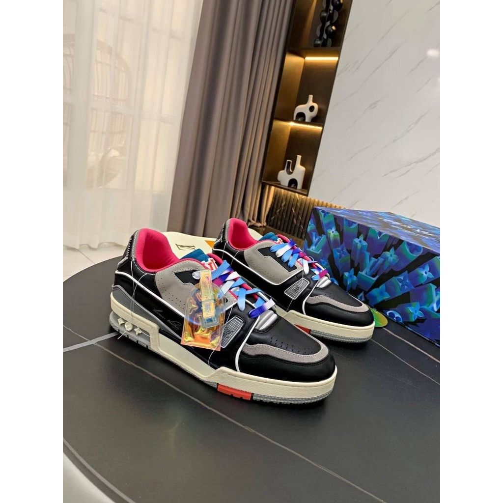 Women on sale lv trainers