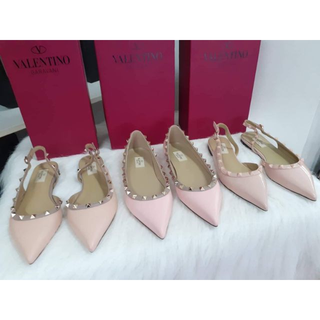 Light pink sales valentino rockstud shoes