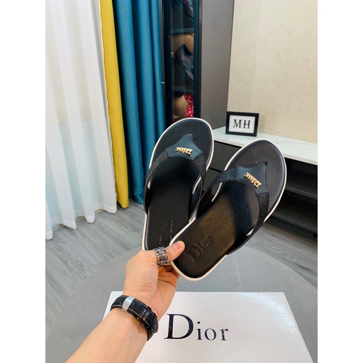 Fendi flip hot sale flops mens