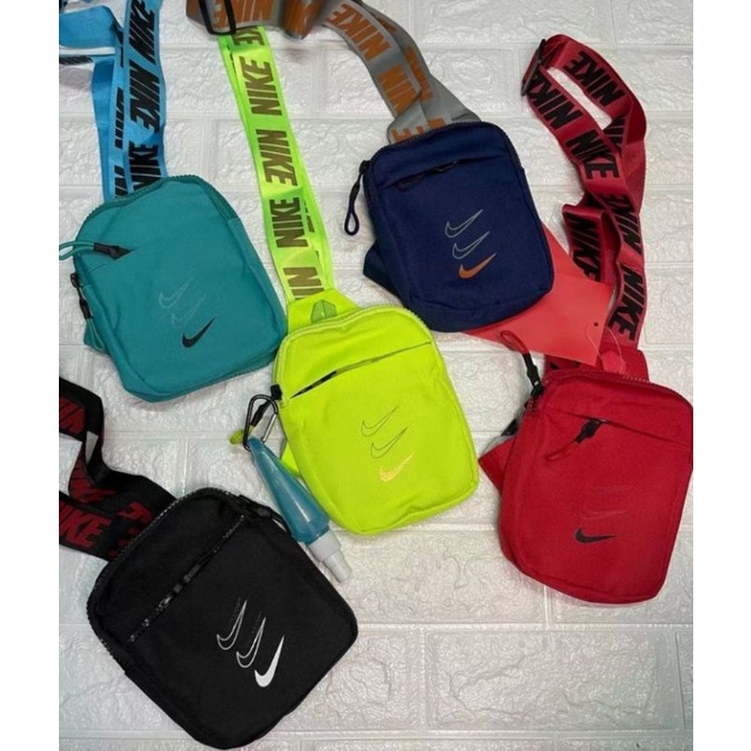 Nike sling 2025 bag small