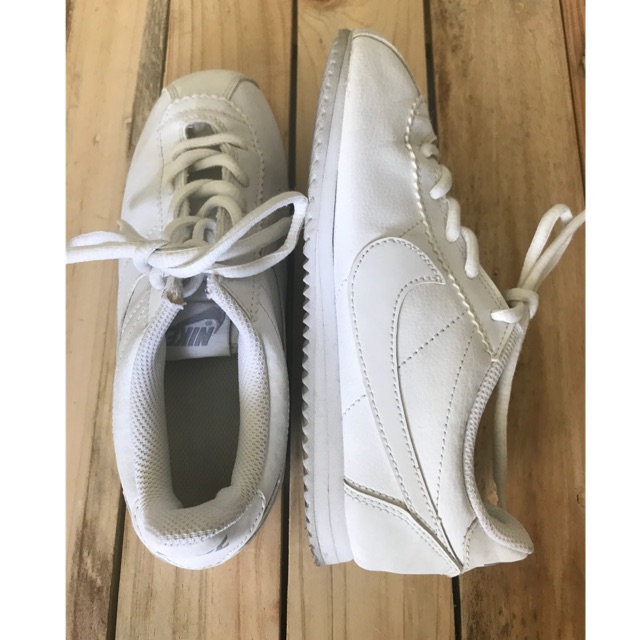 Nike cortez store plain white