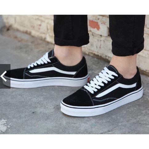 Vans mens hotsell shoes black