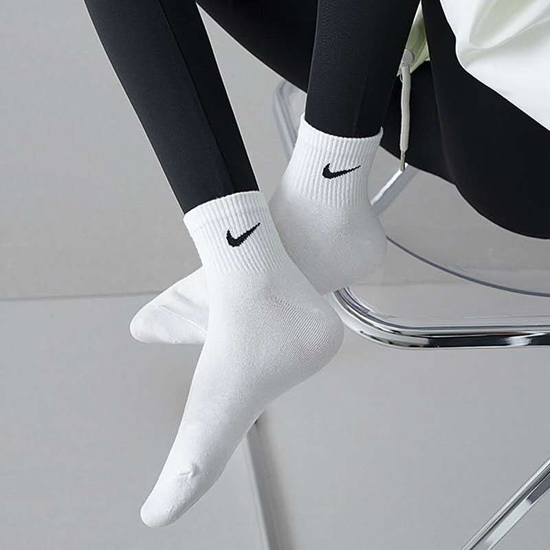 NIKE SOCKS 3 PAIRS PACK - LIGHTWEIGHT CREW ANKLE MENS WOMENS