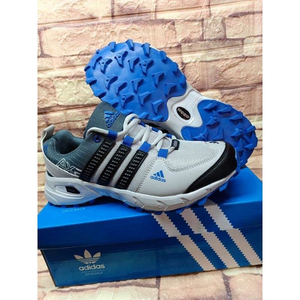 Hard hot sale toe adidas