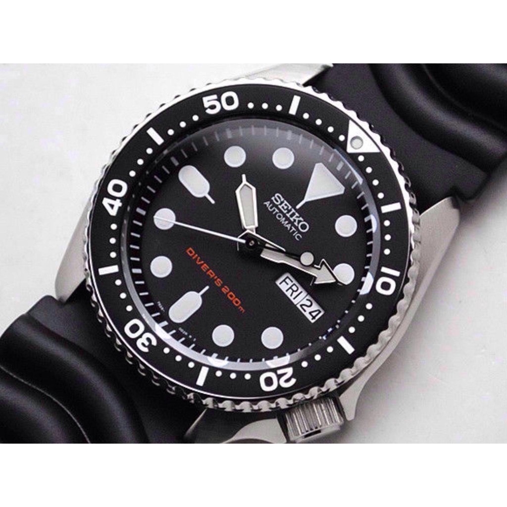 Seiko divers 2025 watch automatic price