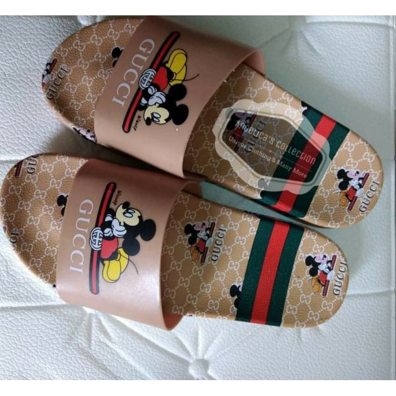 Gucci discount mickey slippers