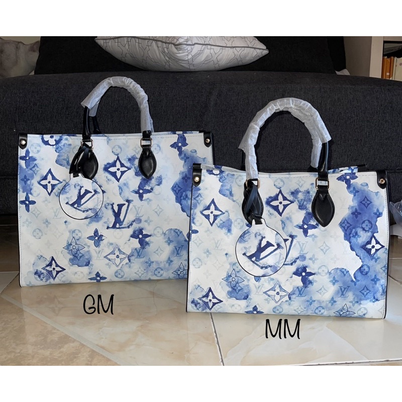 LOUIS VUITTON BY THE POOL ONTHEGO GM BLUE WHITE GIANT MONOGRAM BAG TOTE  LIMITED