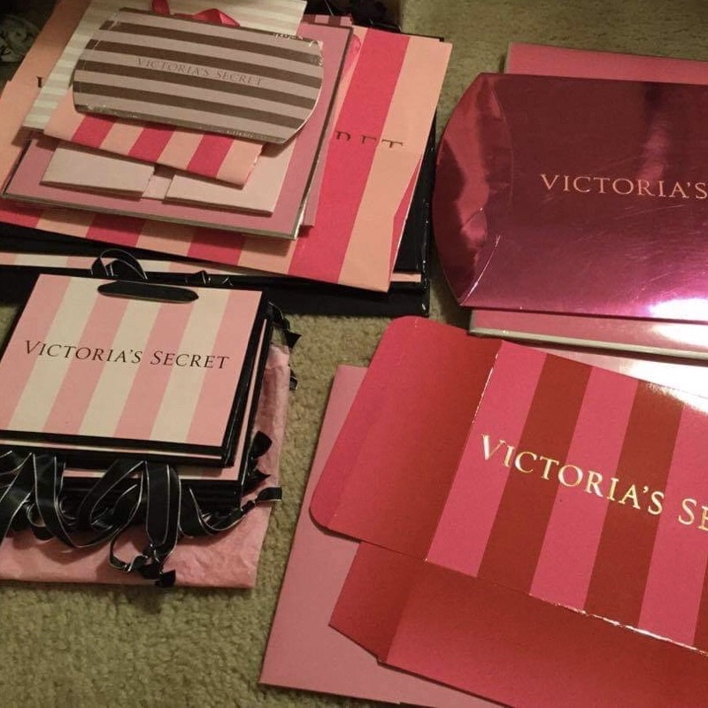 Victoria secret discount pink gift bags
