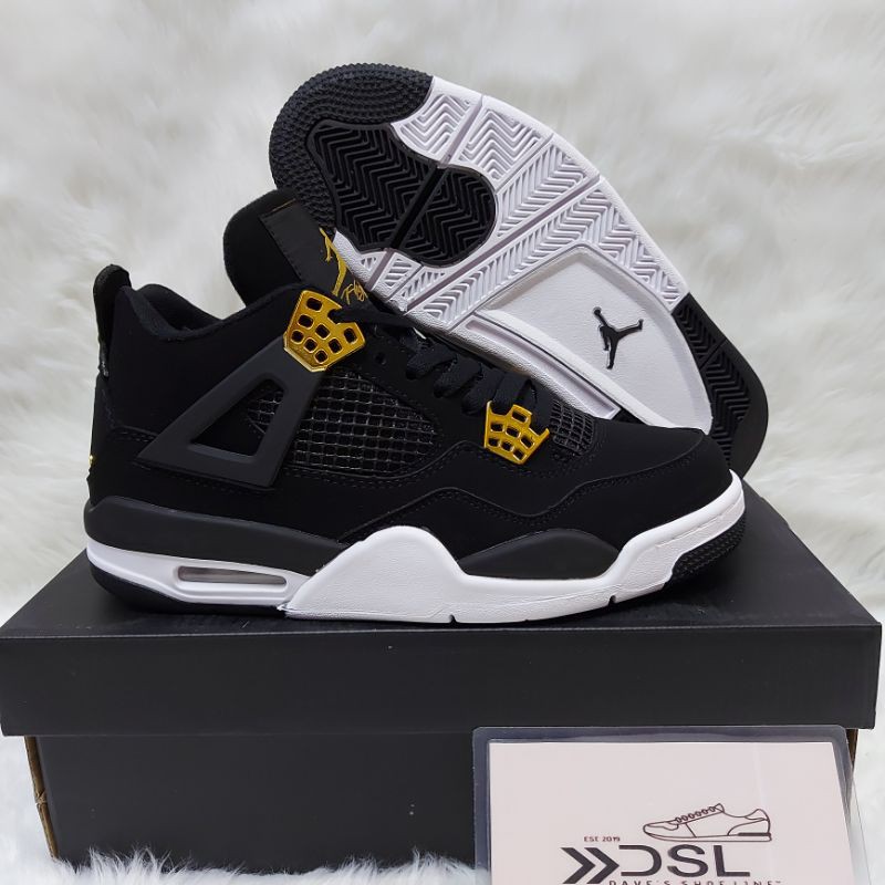 Retro jordan 4 deals black and gold