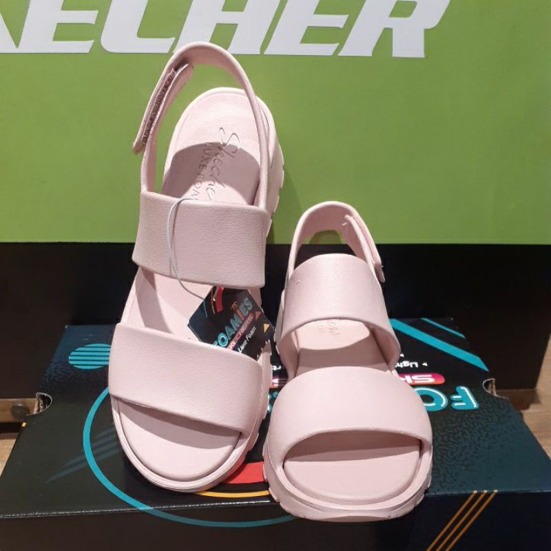 Skechers discount cali gear