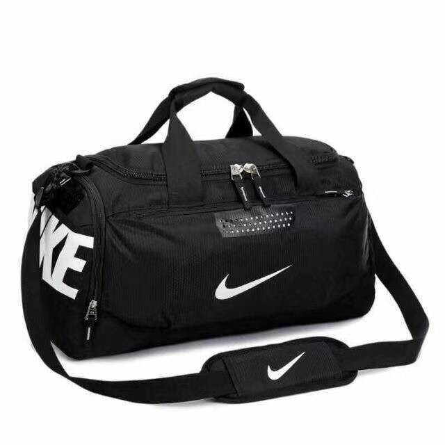 Overnight discount bag nike