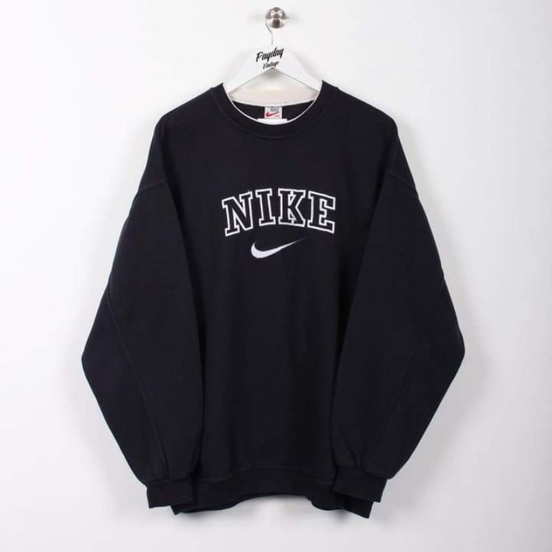 Nike sweater old discount school