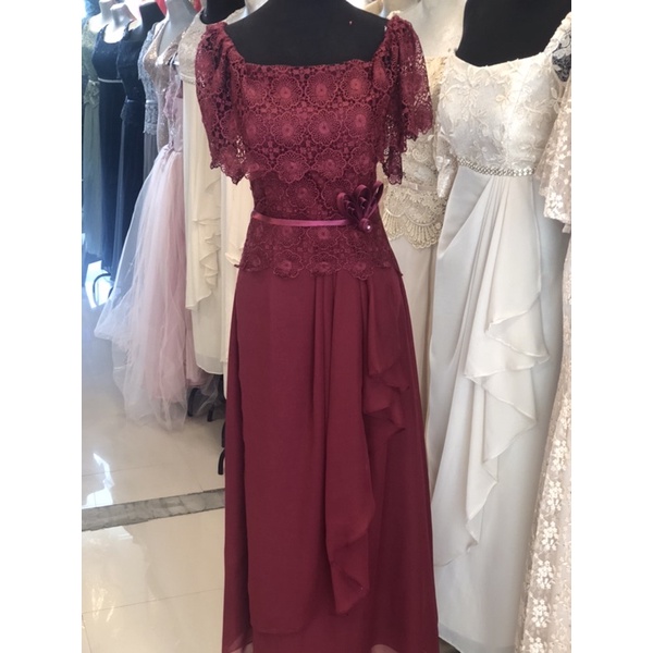 Red gown best sale for wedding sponsors