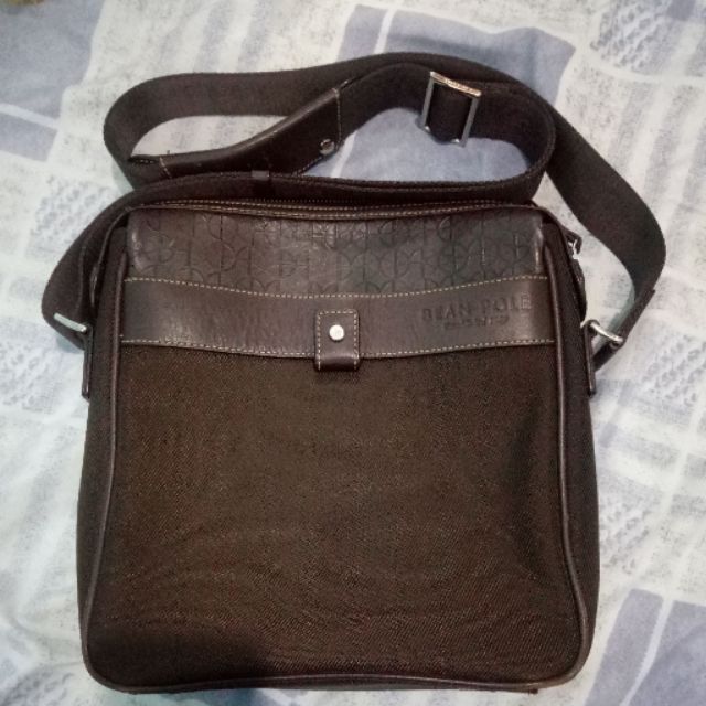 preloved bean pole sling bag sold out Shopee Philippines