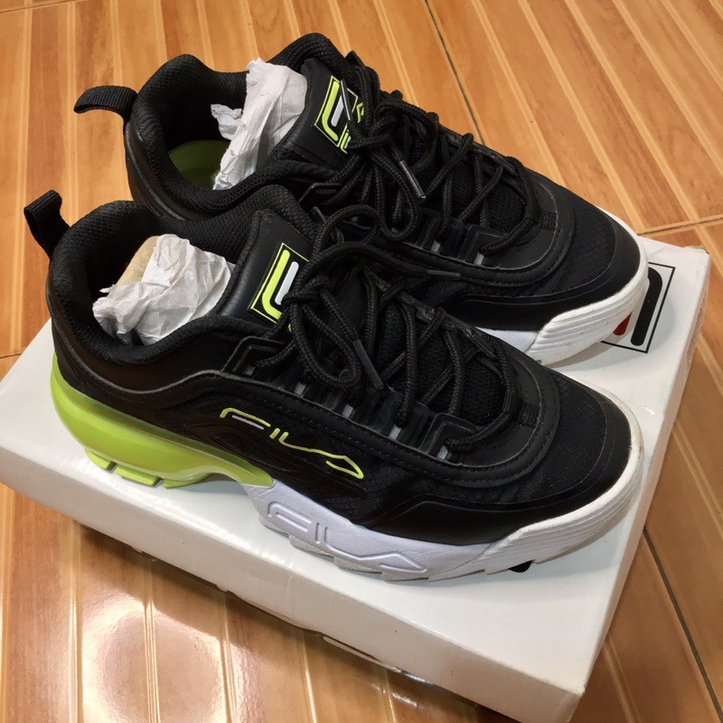 Fila disruptor cheap black size 7