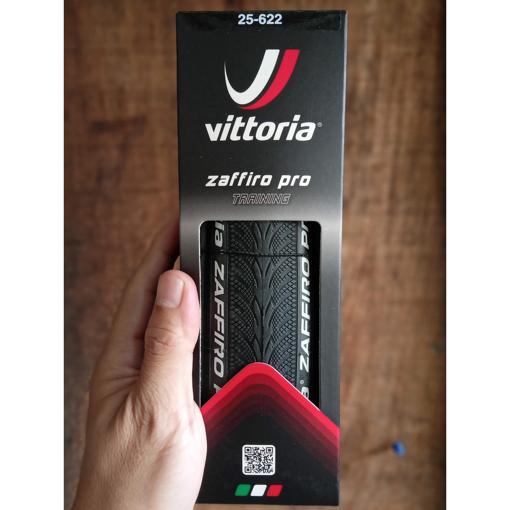 vittoria zaffiro pro folding clincher road tyre