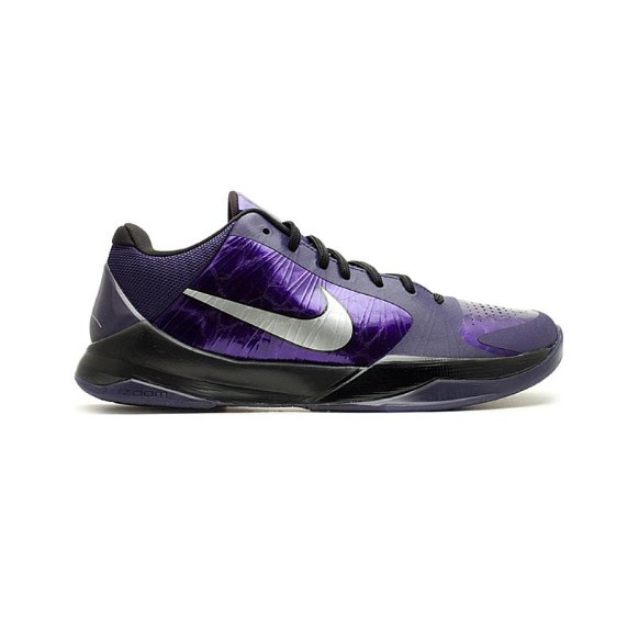 Kobe hot sale violet shoes