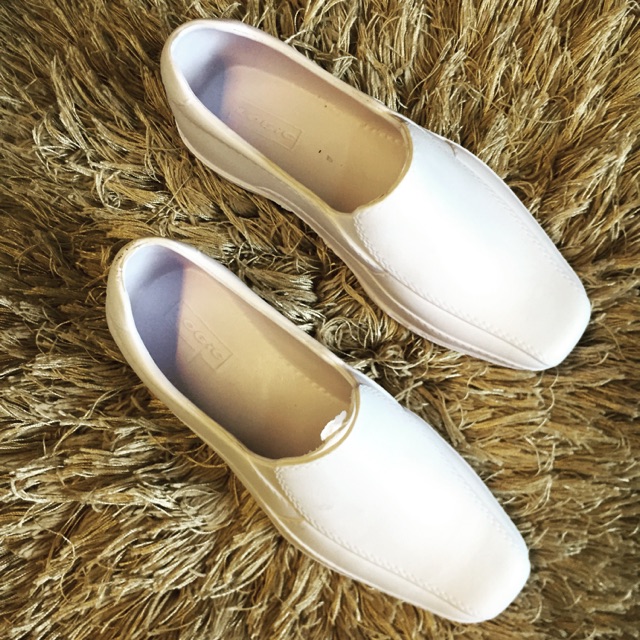 White leather shoes store for nursing school