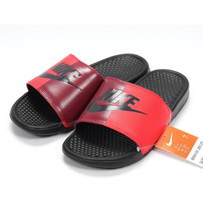 Nike slippers black online and red