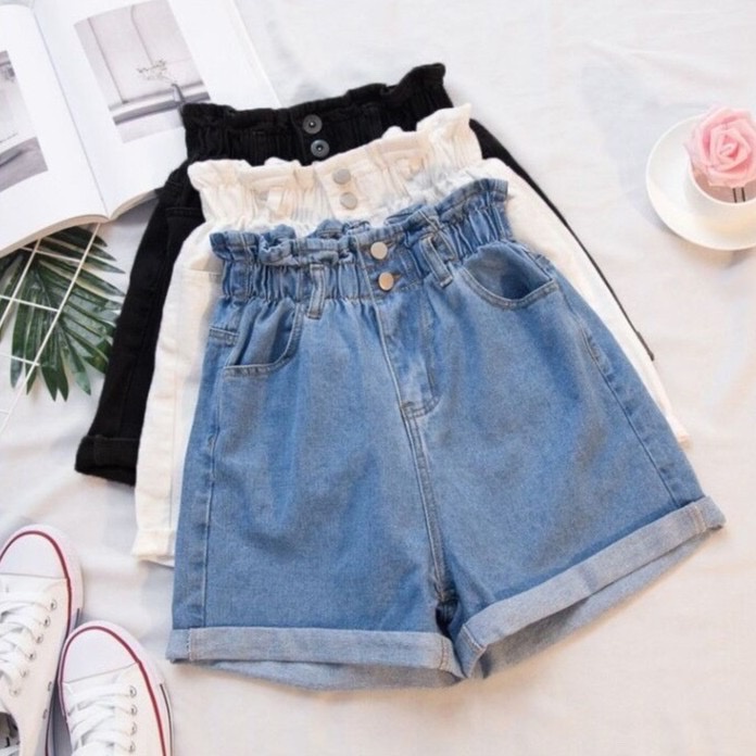How to Wear Women's High-Waisted Shorts  Shorts outfits women, Womens high  waisted shorts, Short outfits