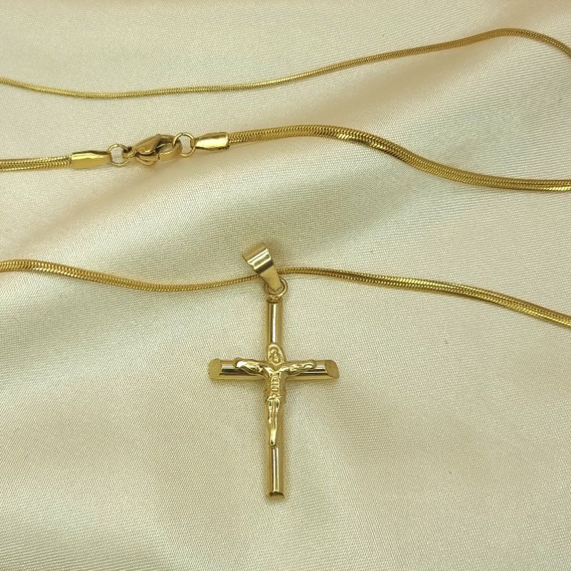 Gold plated hot sale crucifix necklace