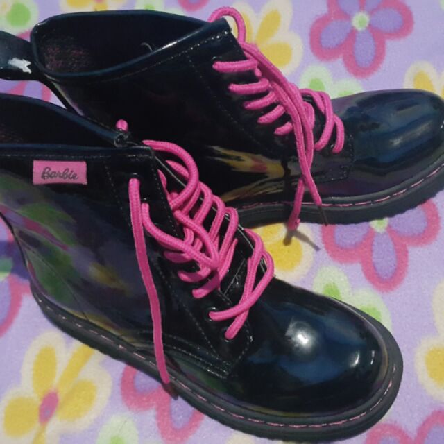 Doc best sale martens barnie