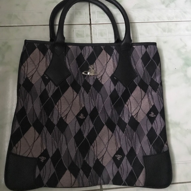 Vivienne westwood tote bag black hot sale