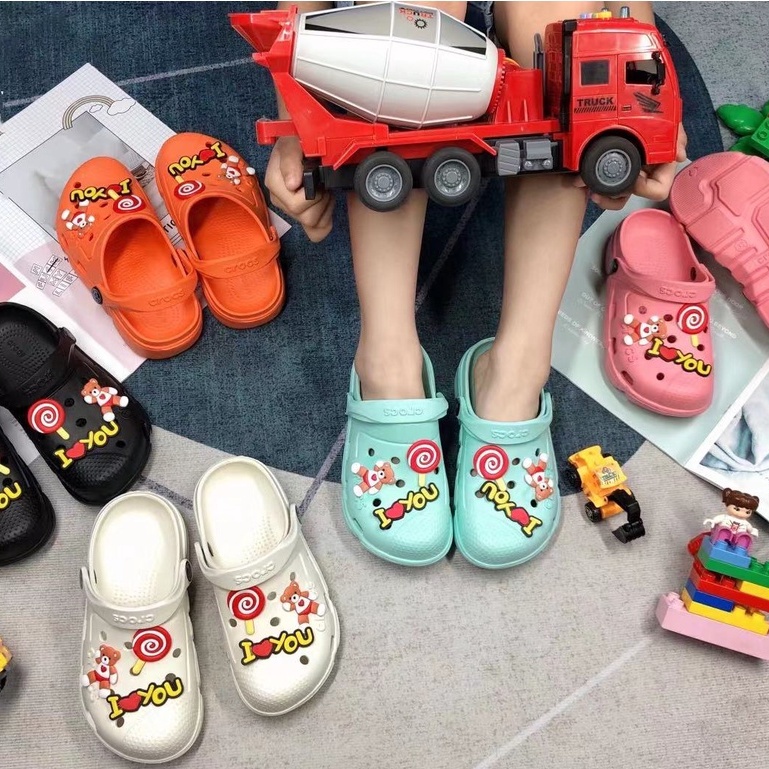 Cute crocs for discount kids