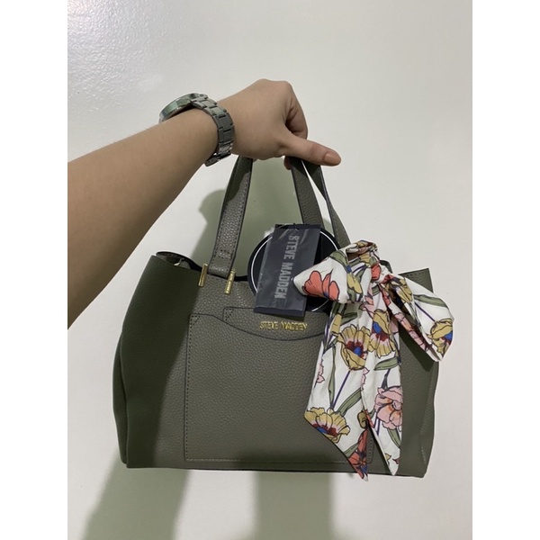 Steve madden handbag with scarf sale