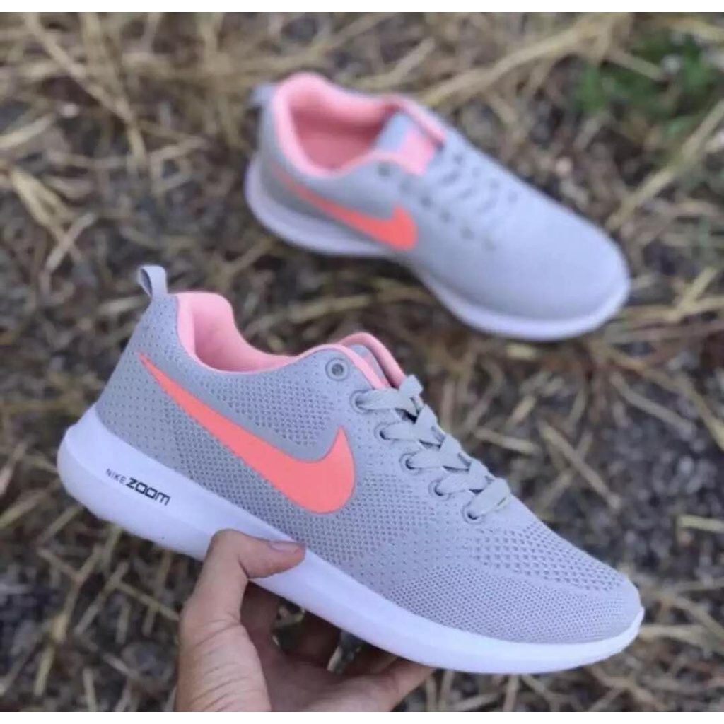 Rubber shoes for deals girl nike