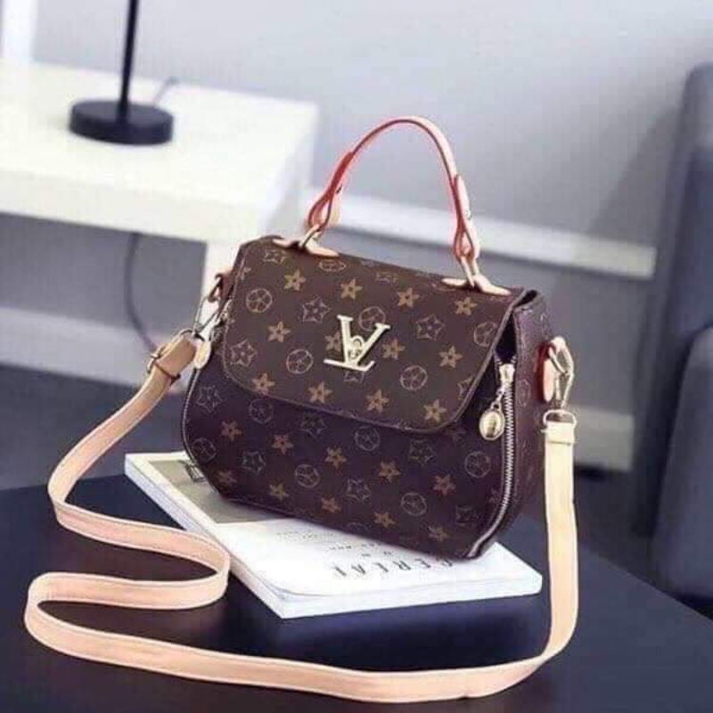 Louis Vuitton Shoulder Bags Women's Inner Dividers