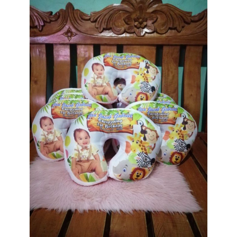 Neck pillow hot sale souvenir