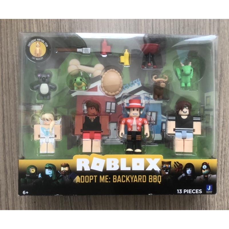 Roblox Celebrity Collection - Adopt Me: Backyard BBQ Four Figure Pack  [Incl. Exclusive Virtual Item]