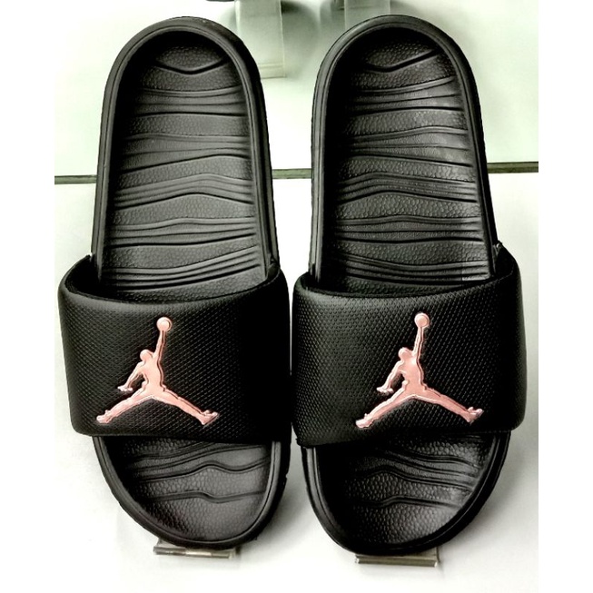 Jordan break discount slide on feet