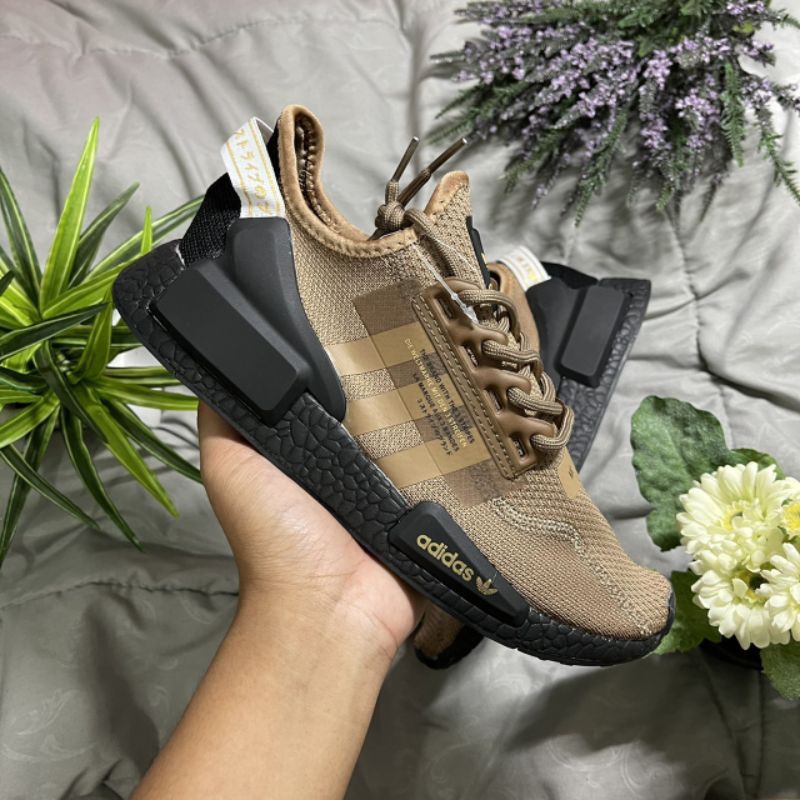 Adidas nmd cheap r2 womens brown